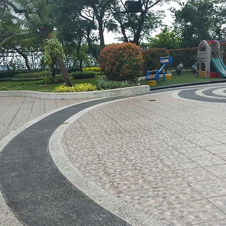 Sudirman Thamrin 87M Pool View Appartement Jakarta Buitenkant foto
